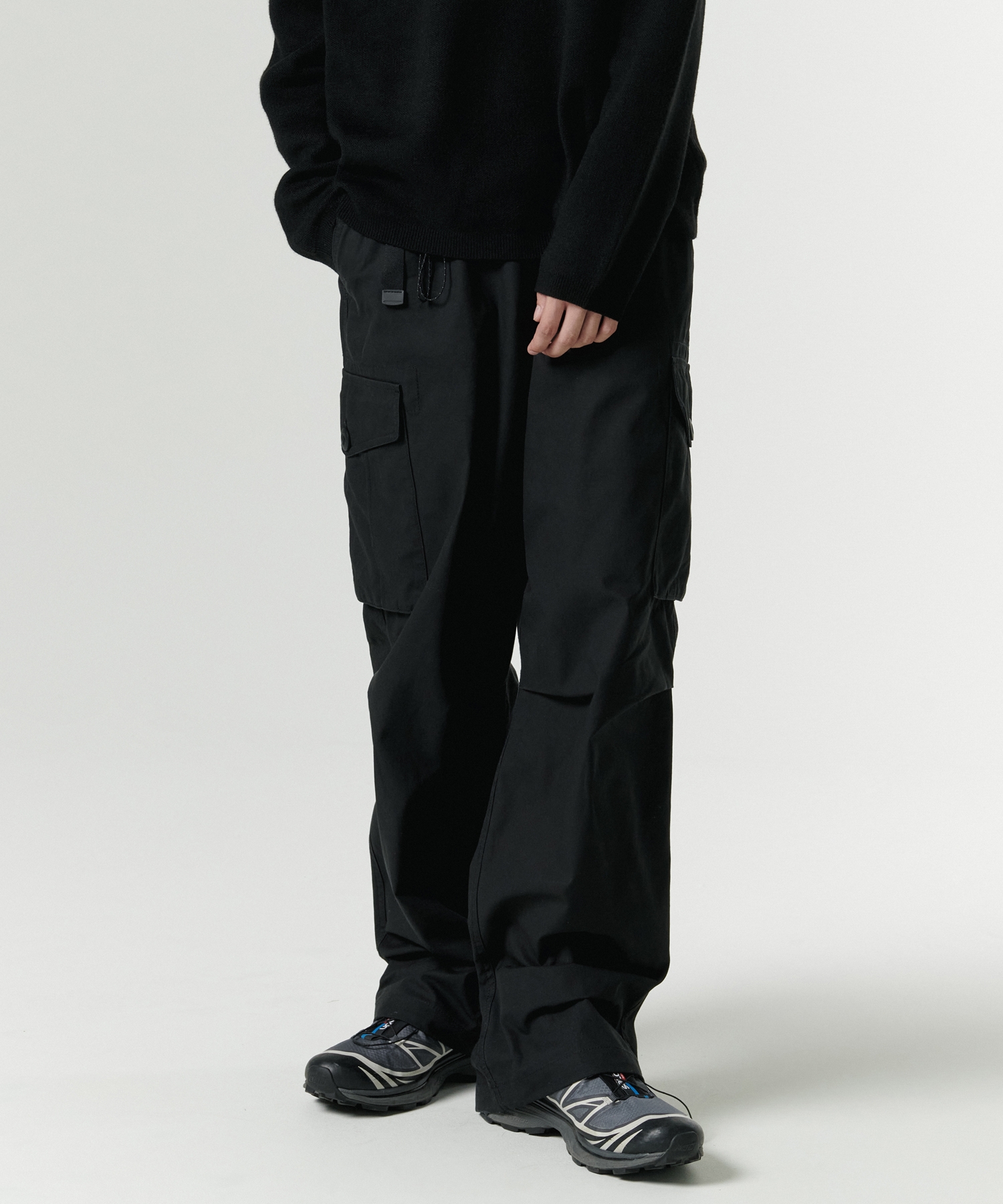 CITY LEISURE WIDE BELTED CARGO PANTS [BLACK]