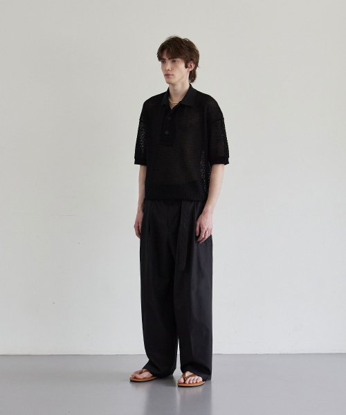 Широкие брюки с ремнем и защипами (Black)