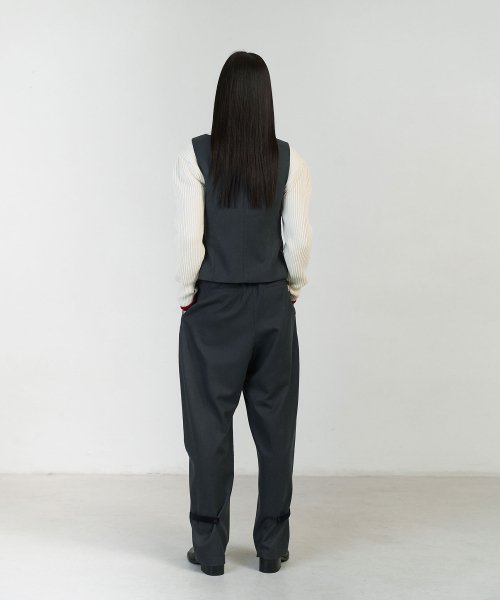 SOLID WIDE TUCK WOOL PANTS_CHARCOAL