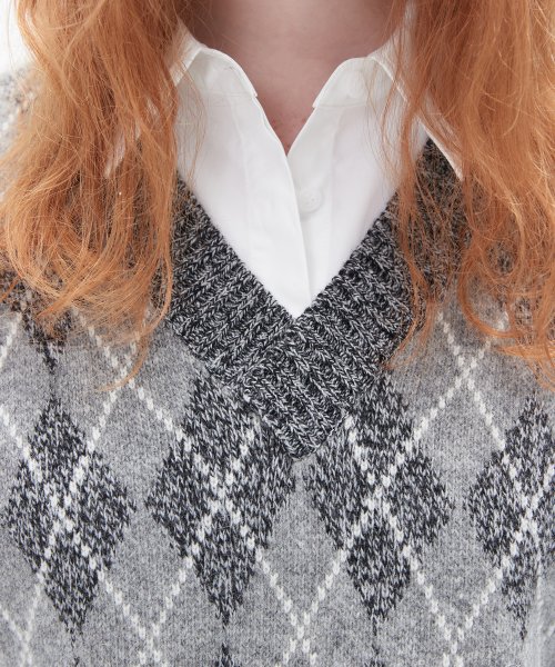 ARGYLE V-NECK VEST_GREY