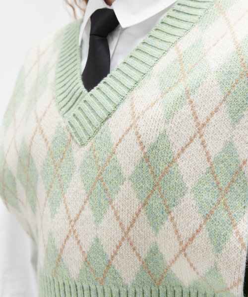 ARGYLE V-NECK VEST_GREEN