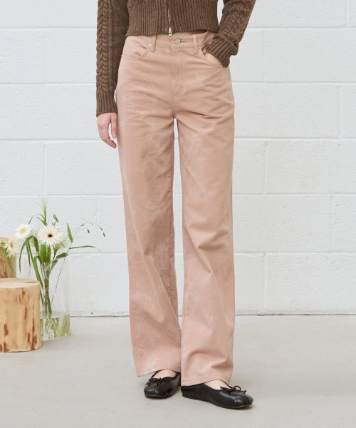 Свободные джинсы с отбеливанием [PALE PINK]