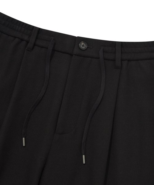 Брюки со складкой semi-wide Black