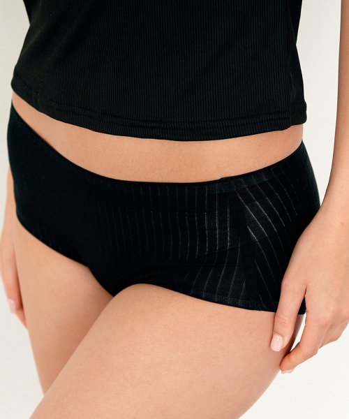Трусы Our Skin из модала в рубчик Black 1P
