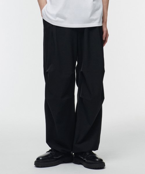PARACHUTE BANDING SLACKS [BLACK]