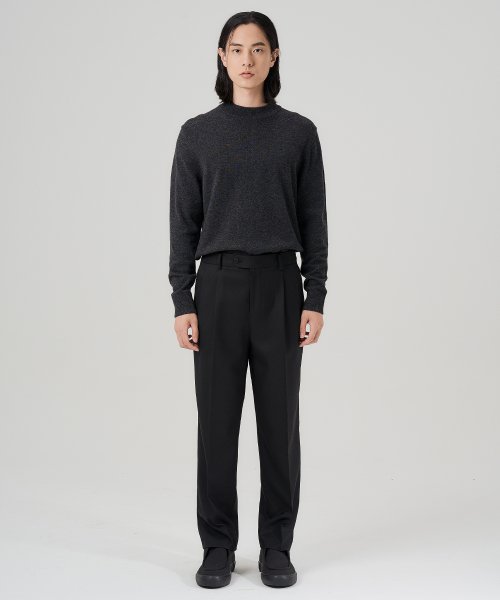 Шерстяные брюки со складками зауженные (Black)