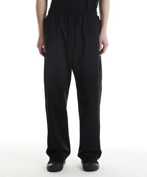 Спортивные брюки с защипами по бокам (Black)_ PD3PA0101