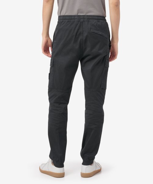 MUSINSA  STONE ISLAND Men's Slim Wappen Patch Pocket Cargo Pants - Black /  7915313L1A0129