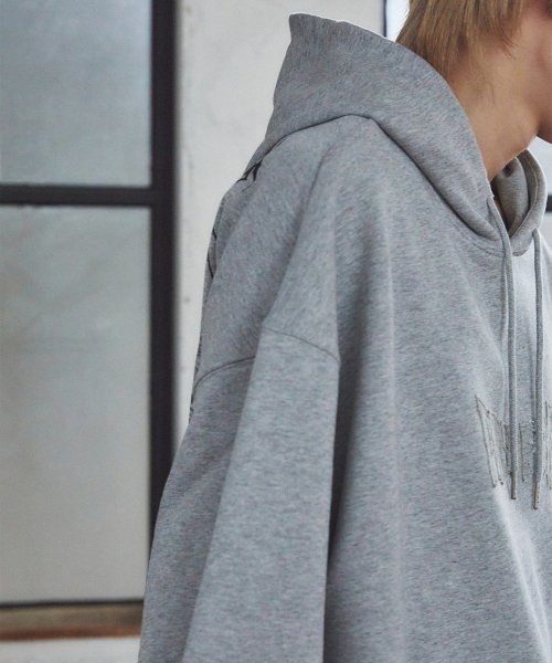 PRAY FOR HOOD PULLOVER (MELANGE GREY)