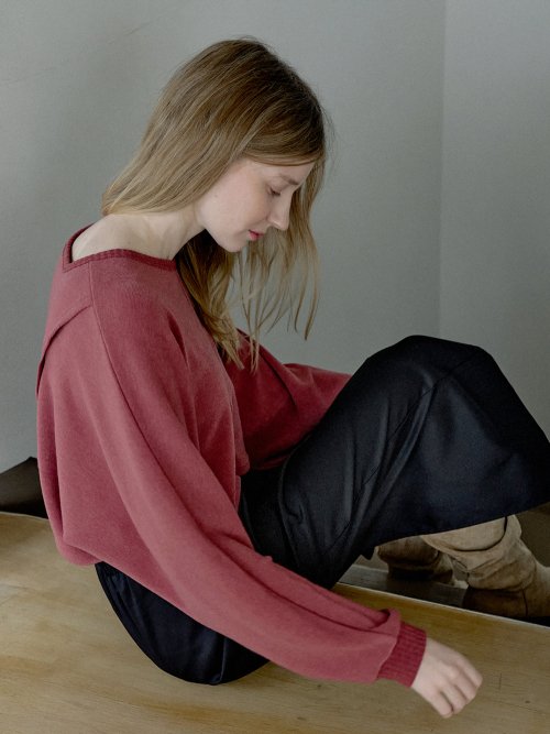 Back Slit Crop knit T-shirt - BRICK