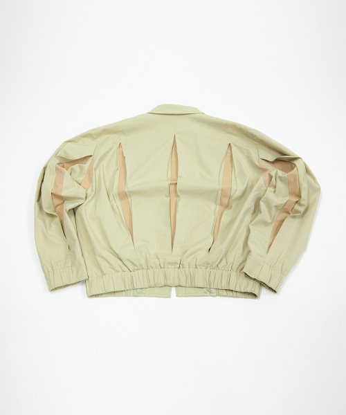 Freedom in motion Jacket_ Beige