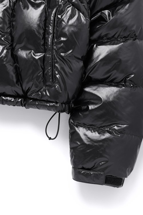 VARSITY SHORT PUFFER JACKET [BLACK]