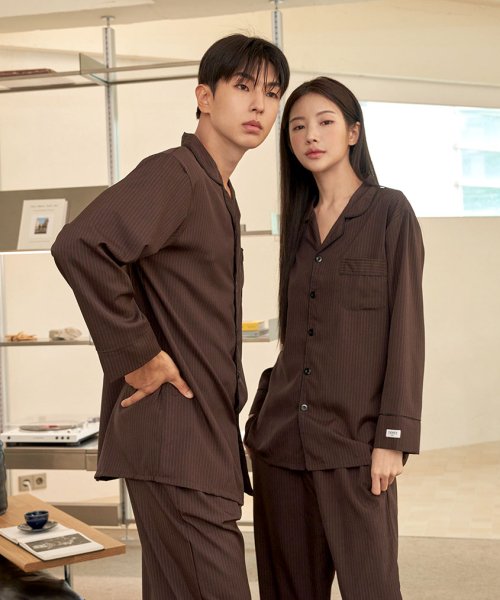 MUSINSA DOSSY Silk fit modern long sleeve couple collar pajamas set