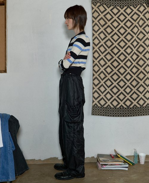 SHIRRING PARACHUTE PANTS - BLACK