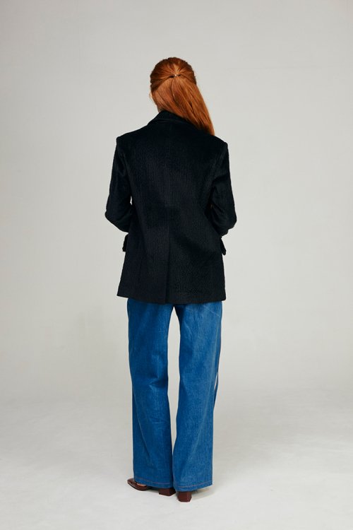 Черный блейзер semi-oversize