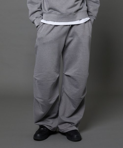 MUSINSA | HOODHOOD Pigment Logo Parachute Sweatpants Gray