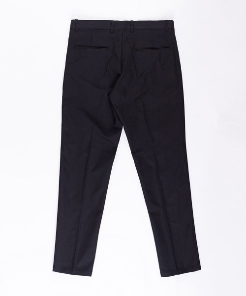 (BLACK)