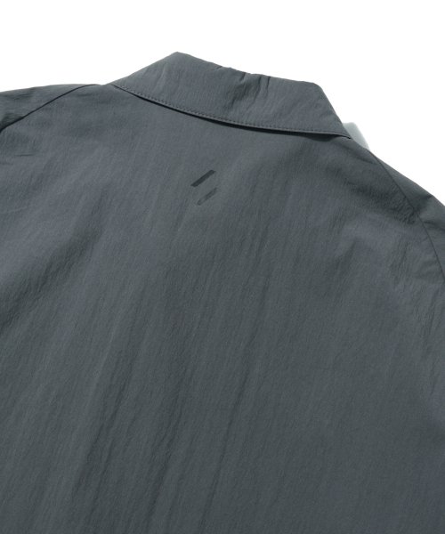 WCL009_LIGHT REFLECTION POINT HALF SHIRTS_Charcoal