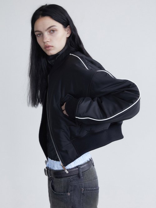 Укороченный бомбер Line - Black
