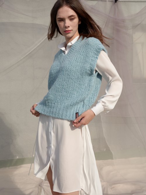 Candy V-neck Wool Knit Vest_Sky Blue