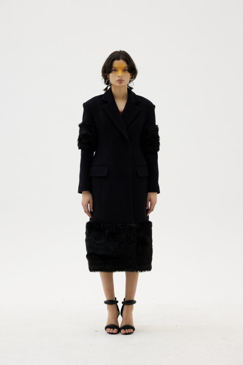 Fur Trimmed Form-Fitted Wool Coat