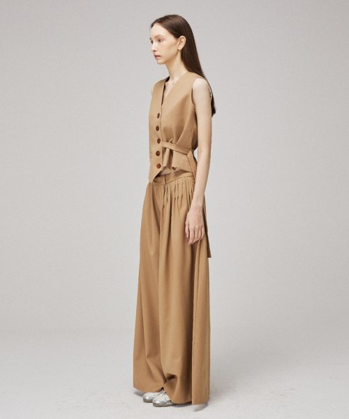 Signature unbalance pin tuck flare slacks