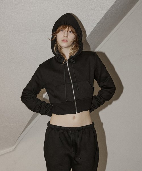 B. CLASSIC HOODIE ZIP-UP - BLACK