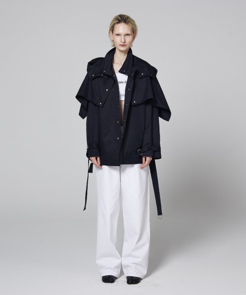 Short trench coat