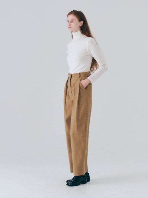 Knotted wool slacks (Camel)