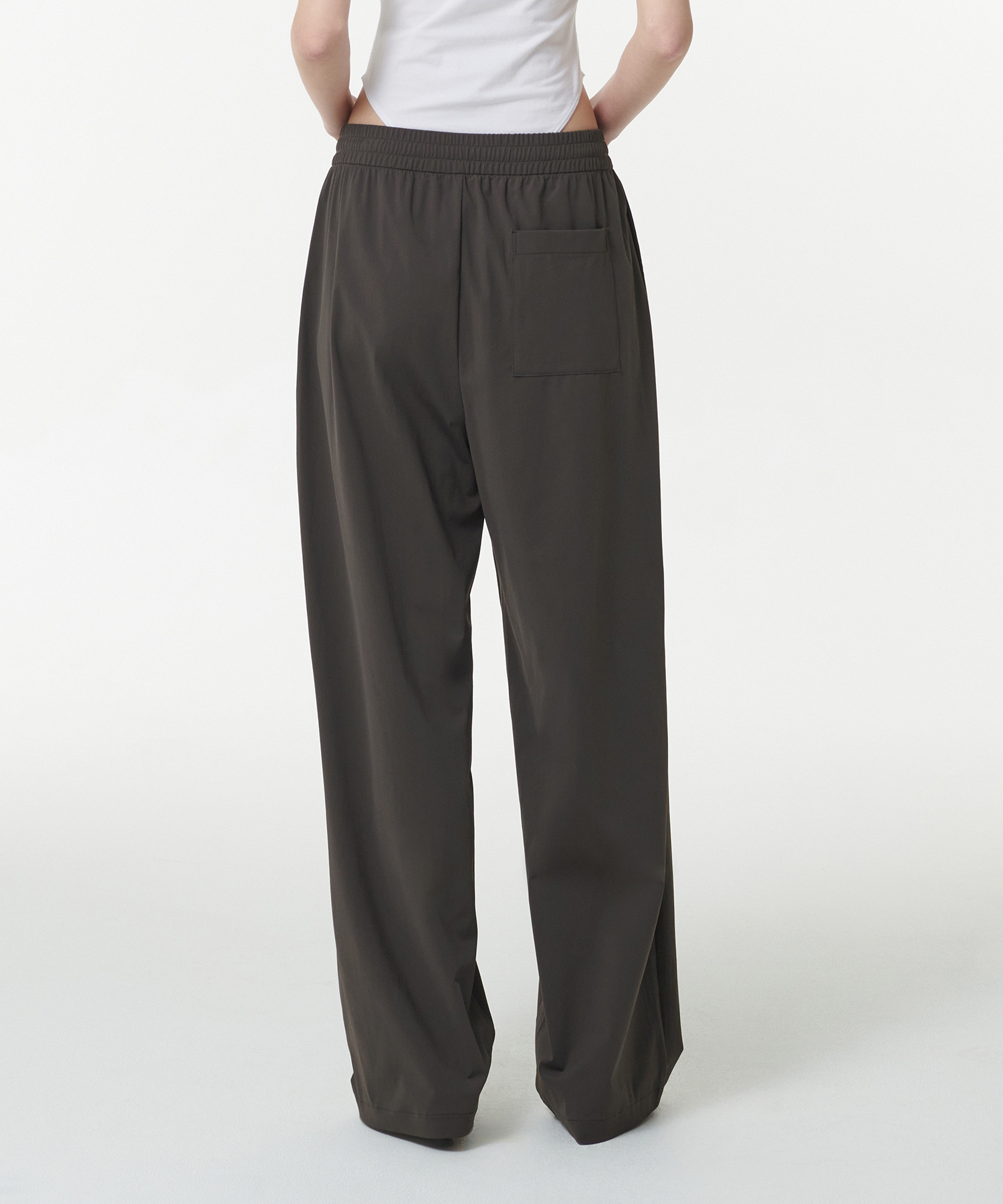 WOMENS COOLING DEEP TUCK WIDE BANDING брюки [GUNMETAL]