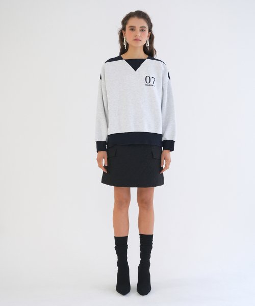 COLOR BLOCK SWEATSHIRT / LIGHT GREY