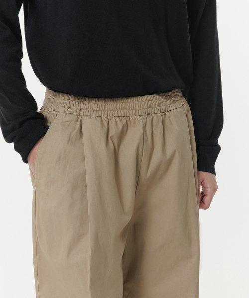 COTTON DEEP TUCK широкие BANDING брюки [BEIGE]