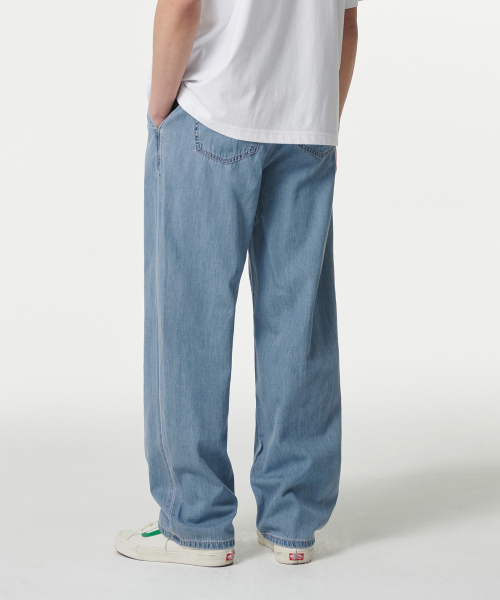 Легкие джинсы regular fit с одной складкой [Light Indigo]