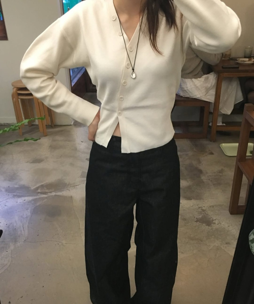 V-Neck Cardigan_IVORY