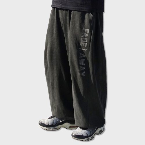 Fade away pigment sweat брюки