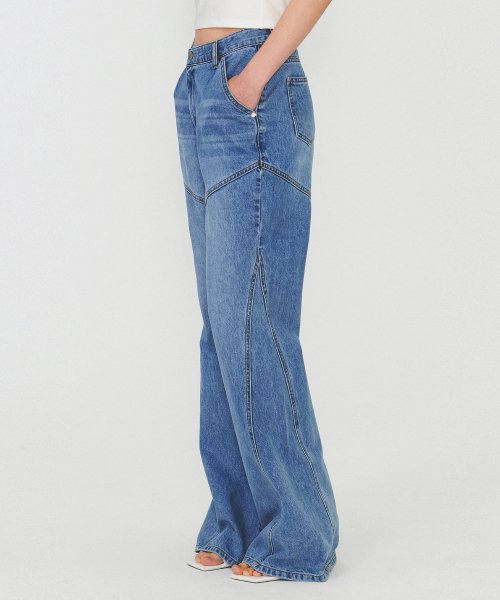 DIAGONAL BOOTS CUT DENIM PANTS (light blue)