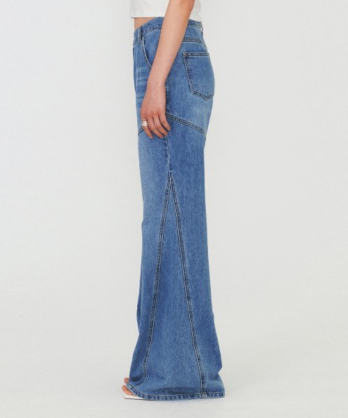 DIAGONAL BOOTS CUT DENIM PANTS (light blue)
