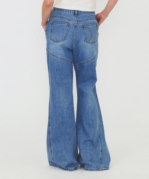 DIAGONAL BOOTS CUT DENIM PANTS (light blue)