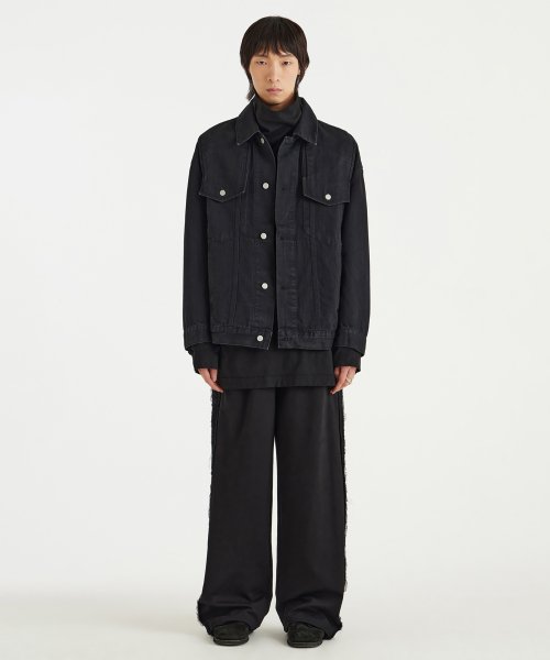 Oversized Denim Trucker Jacket (UNISEX) - Black