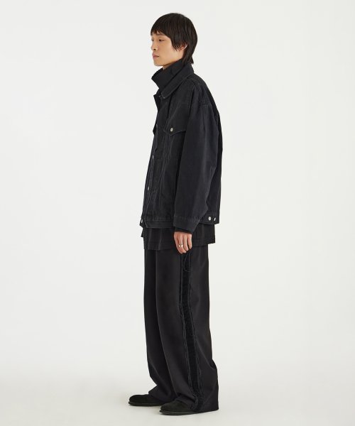 Oversized Denim Trucker Jacket (UNISEX) - Black