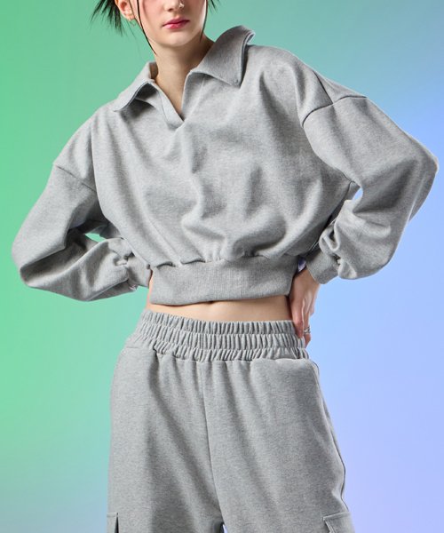 Мягкий однотонный кроп-свитшот с воротником GRAY