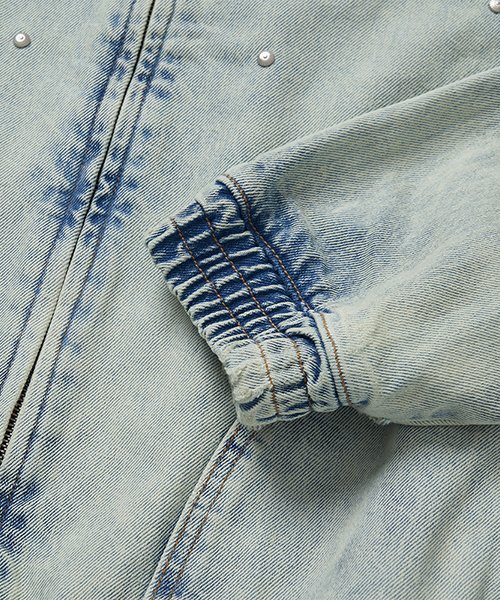 STUDDED DENIM JACKET (L.DENIM)