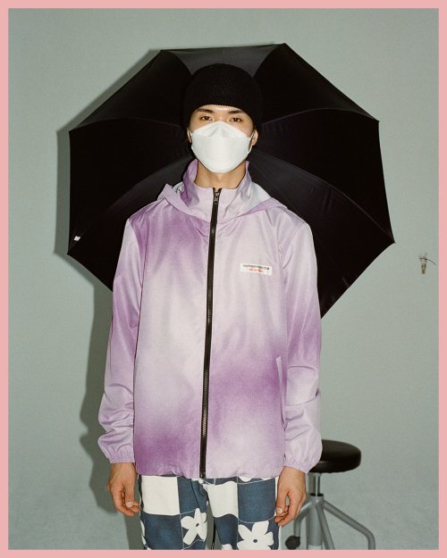 SPRAYED PRINTED WINDBREAKER (PURPLE)