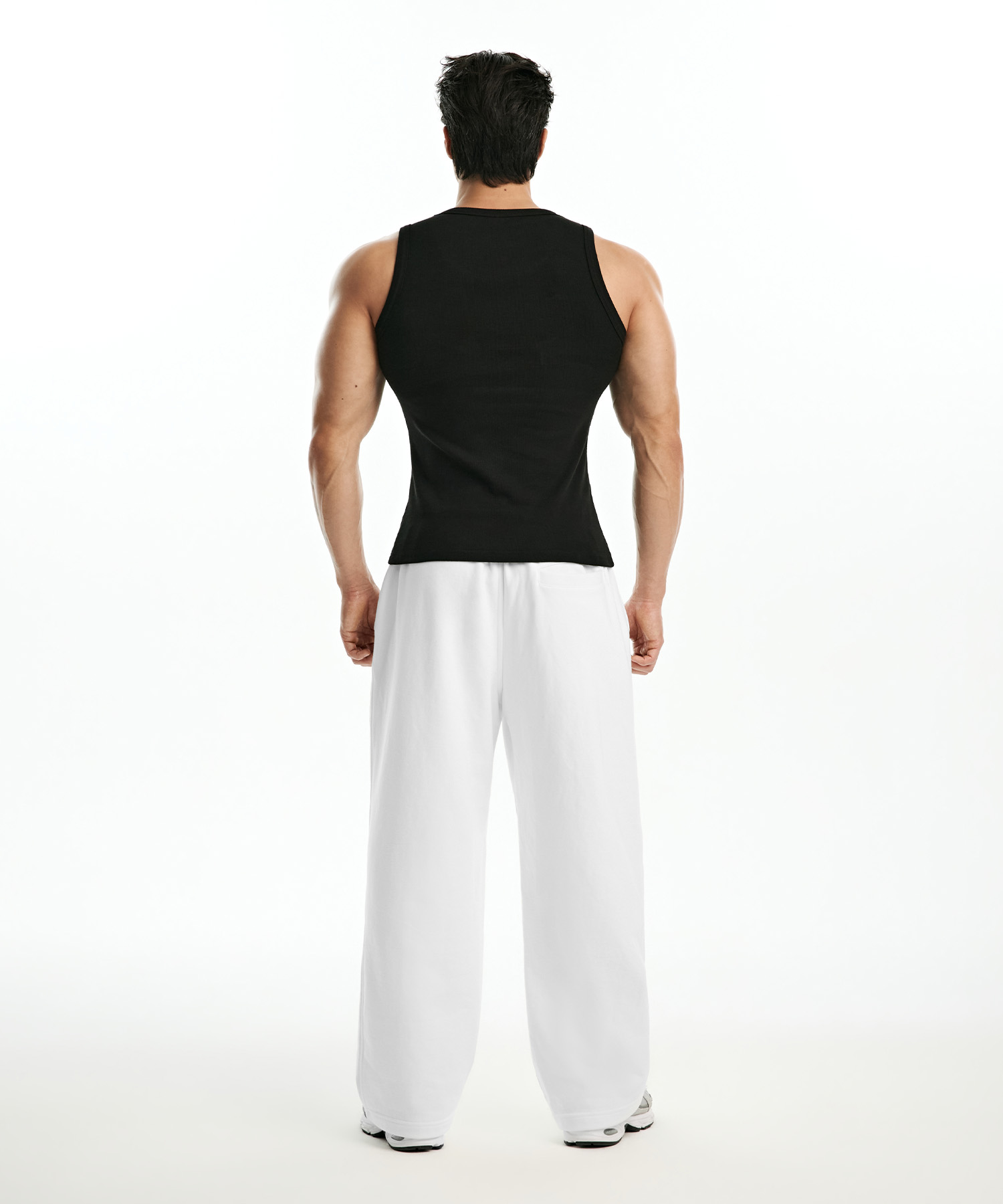 B PENDANT RIBBED SLEEVELESS [BLACK]