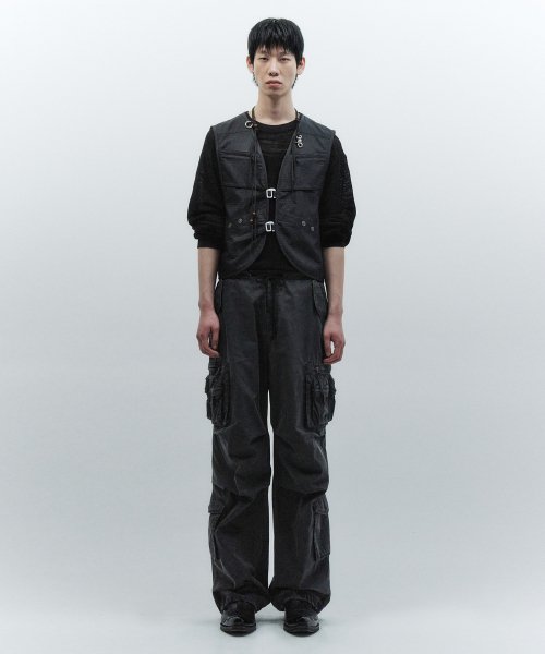 жилет BLACK