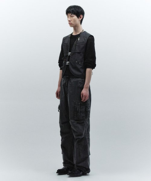 жилет BLACK