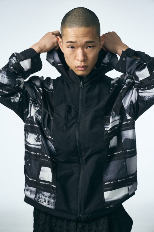 REVERSIBLE FILM JUMPER