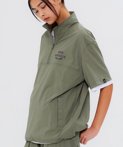 CIRCLE ARCH HALF ZIP ANORAK - Хаки