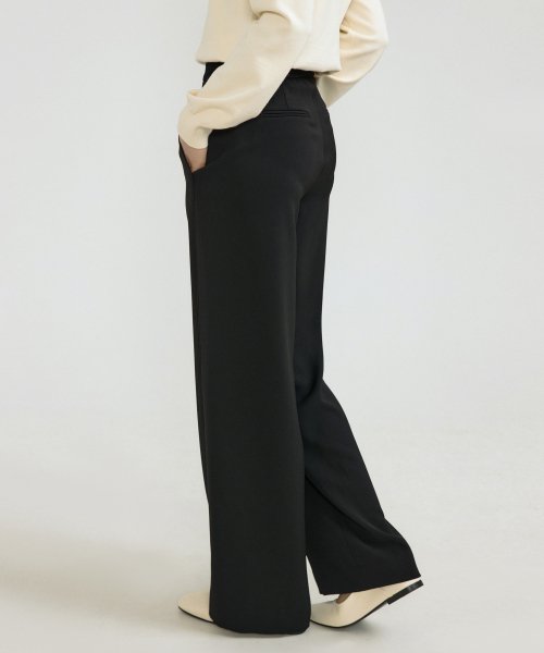 SIDE LINE-SEMI PANTS_BLACK