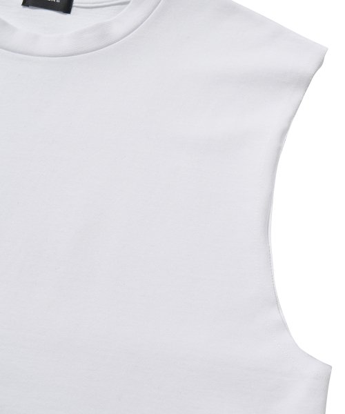 ZIP SLEEVELESS TOP / WHITE